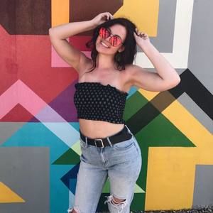 Meet your Posher, Marisa